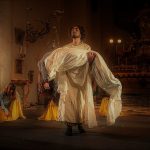 Teatro, “Agata, la Santa fanciulla”, luci nella Badia