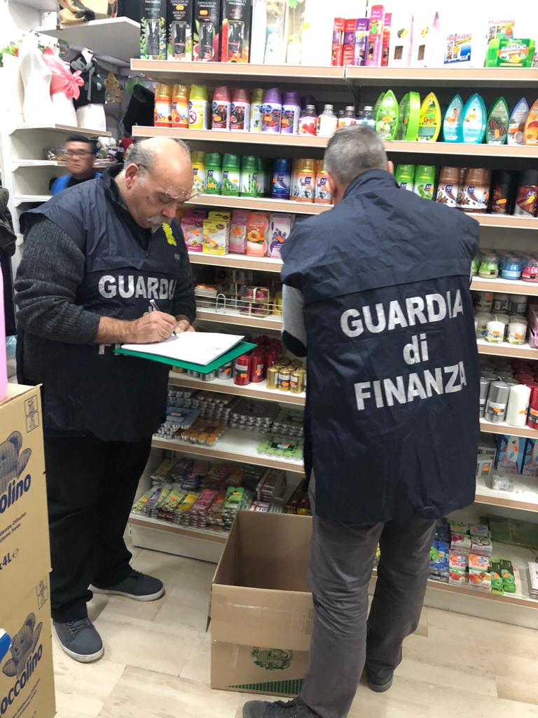 Prodotti pericolosi sequestrati dalla Guardia di Finanza