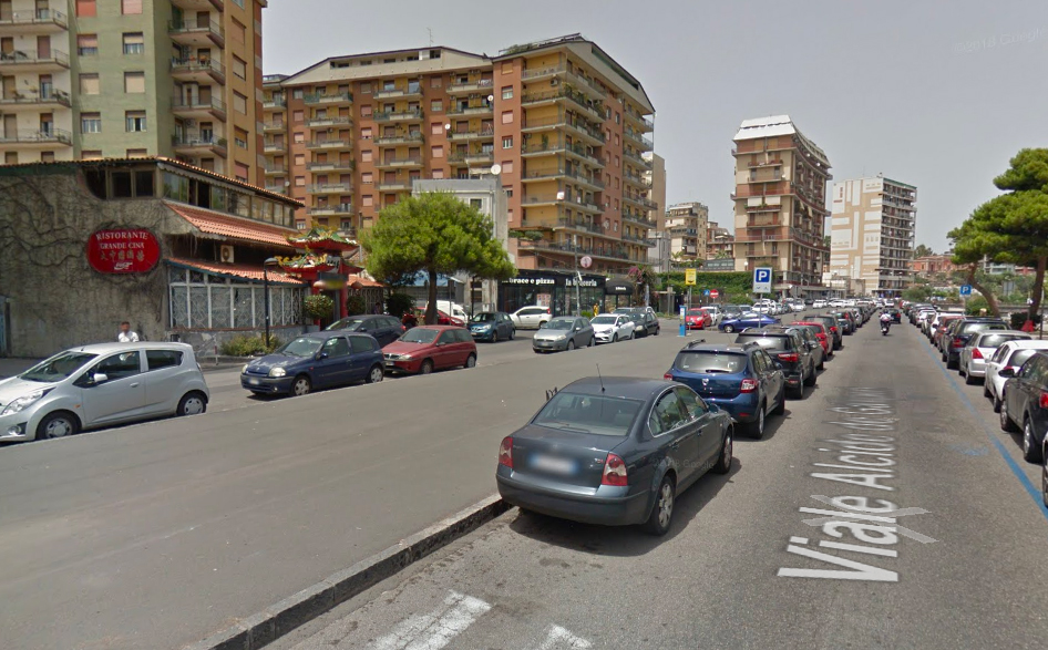 Catania, Piazza Europa, alberi al posto del cemento