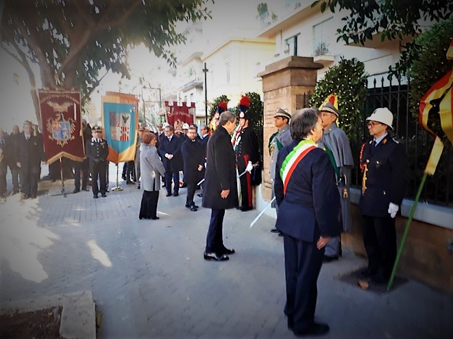 Quarantennale Mattarella tra cerimonie e voglia di verità Quarantennale Mattarella tra cerimonie e voglia di verità