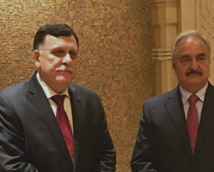 Libia, Haftar-Sarraj, si firma la tregua Mosca
