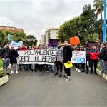 Scuola, protesta degli allievi del “De Nicola” di San Giovanni La Punta