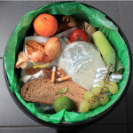 “Italiani spreconi”, in media  buttiamo 65 kg di alimenti a testa