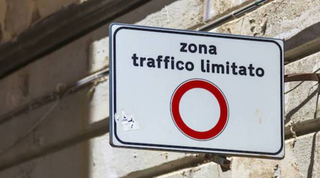 Palermo, Ztl notturna i commercianti vogliono il confronto