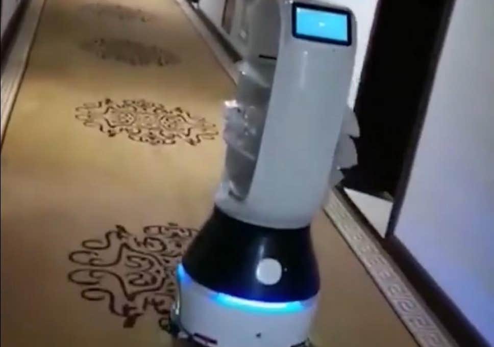 La Cina schiera i robot contro il coronavirus