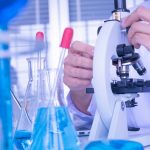 Migliora l’assistenza oncologica nel nostro Paese, ma ancora troppe disparità tra le Regioni