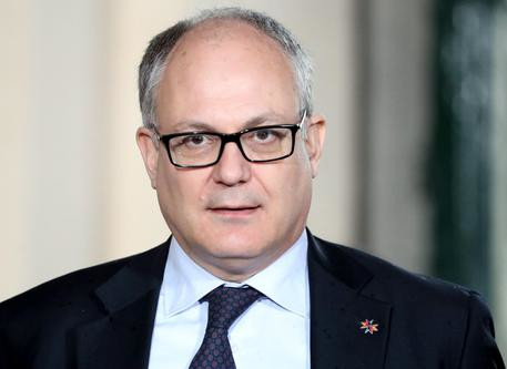 Def, il ministro Gualtieri “Cresce reddito medio disponibile, +2,2 in 2020”