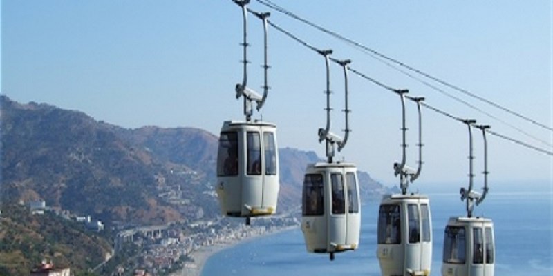 Turismo, riapre oggi  la funivia di Taormina