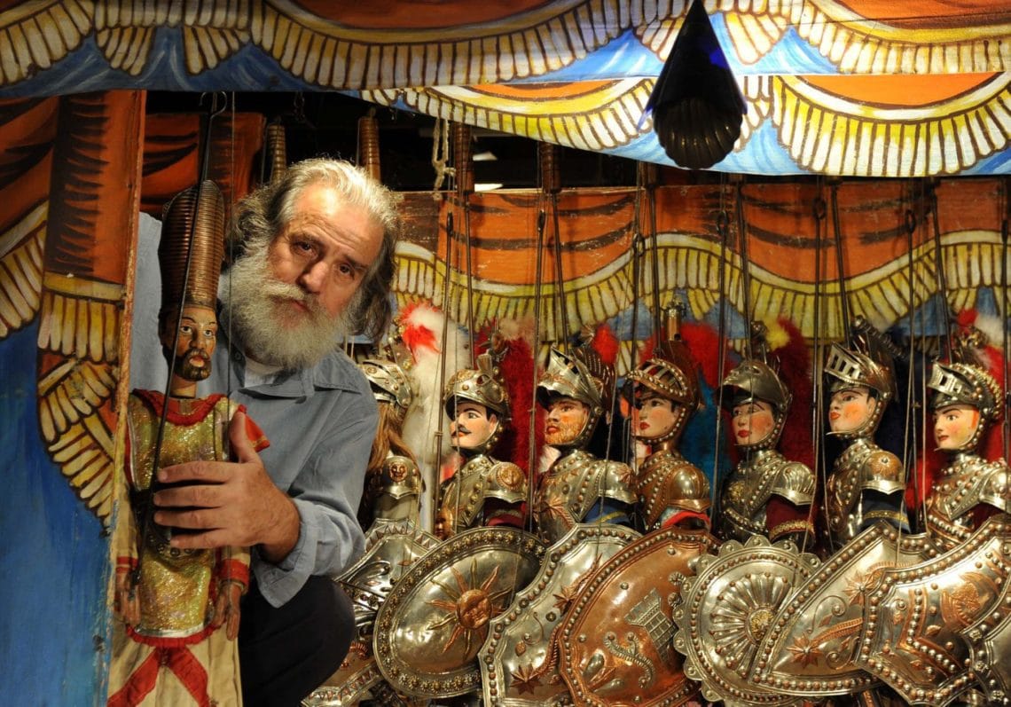 I Pupi di Mimmo Cuticchio vanno in scena sui ghiacciai