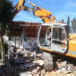 Al via abbattimento di un immobile abusivo a Belpasso (Ct)