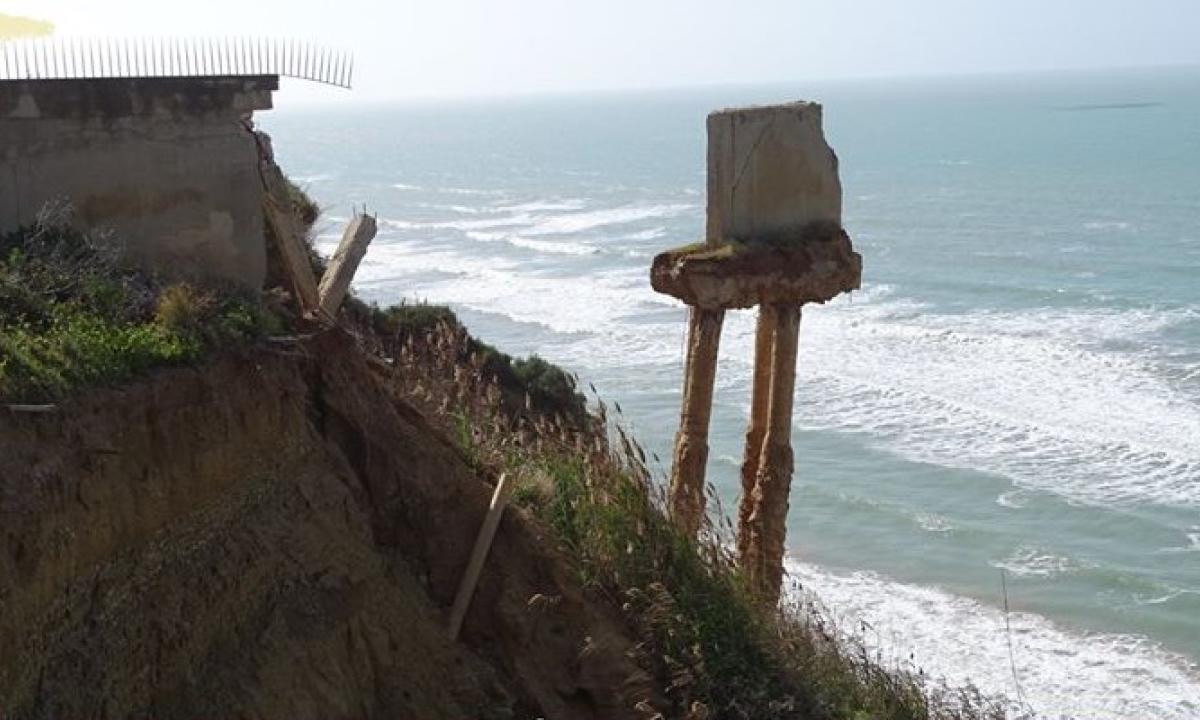 Agrigento, l’allarme di MareAmico: “A rischio la Collina del Caos” Agrigento, l’allarme di MareAmico: “A rischio la Collina del Caos”