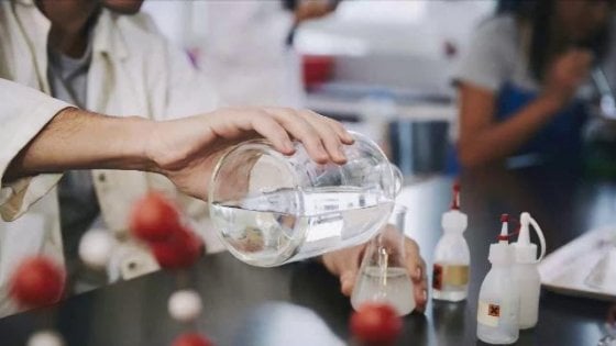 Disinfettanti e igienizzanti mani, l’Iss mette in guardia dal fai da te