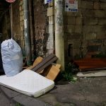 Catania, viaggio tra le tantissime mini-discariche abusive