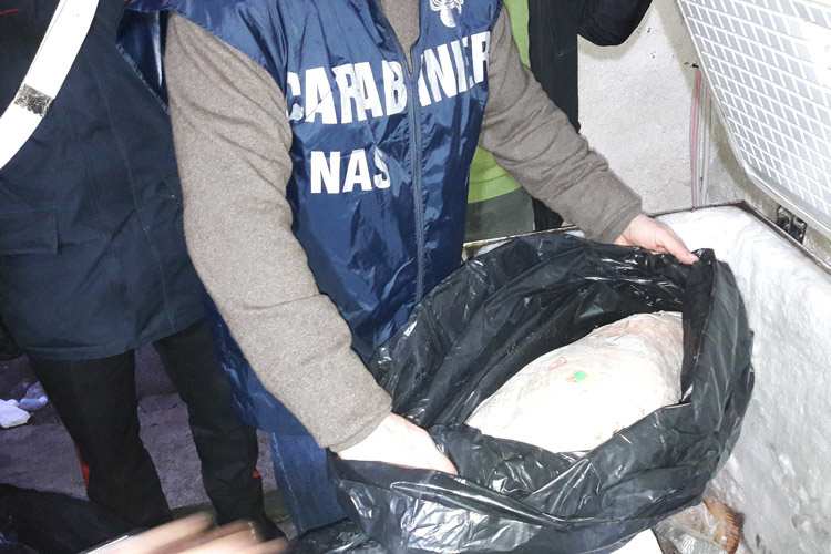 Sequestro 610 kg  di cibo etnico, coinvolte aziende di Messina