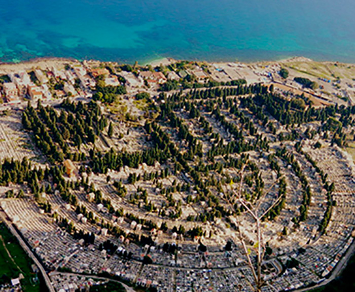 Palermo, “Commissariati” i cimiteri comunali