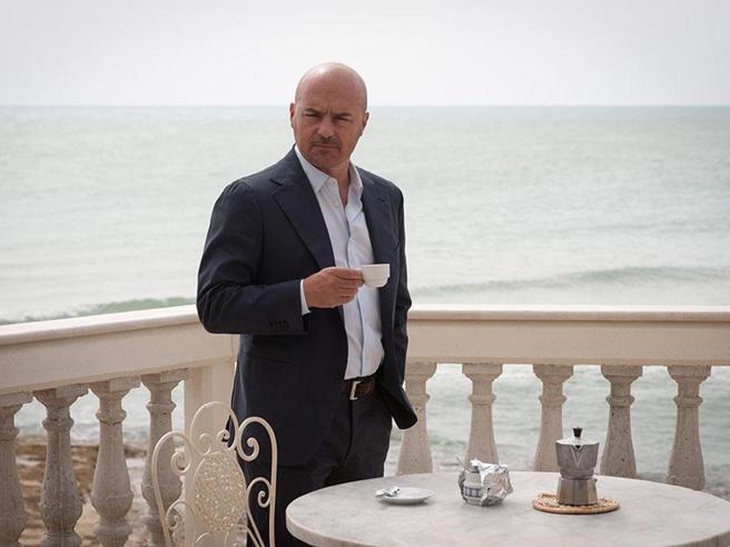 Ritorna il Commissario Montalbano, Zingaretti diventa anche regista Ritorna il Commissario Montalbano, Zingaretti diventa anche regista