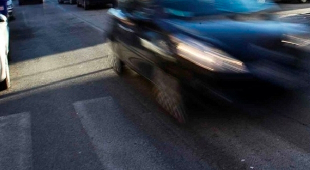 Incidente provocato da veicolo non identificato