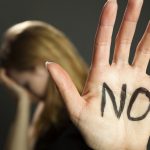 Violenza di genere, solo 1 donna su 3 trova la forza di denunciare