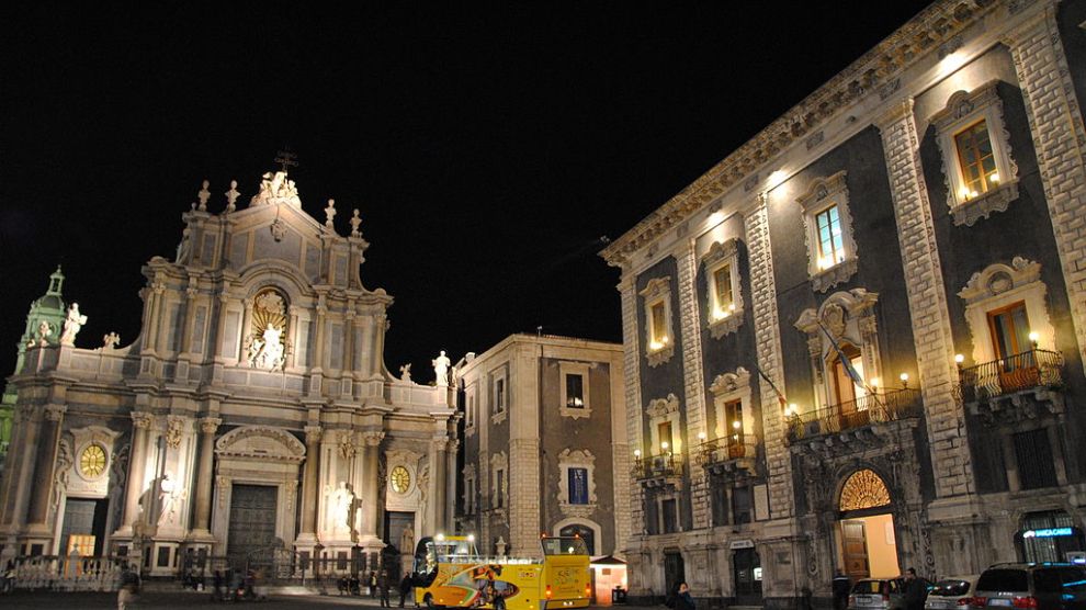 Catania, Duomo, Piazza Università e Municipio, venerdì al buio per risparmio energetico