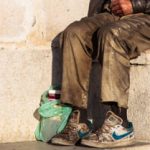 Anziani soli e clochard, “Nell’emergenza Coronavirus è importante non abbandonare chi ha più bisogno”