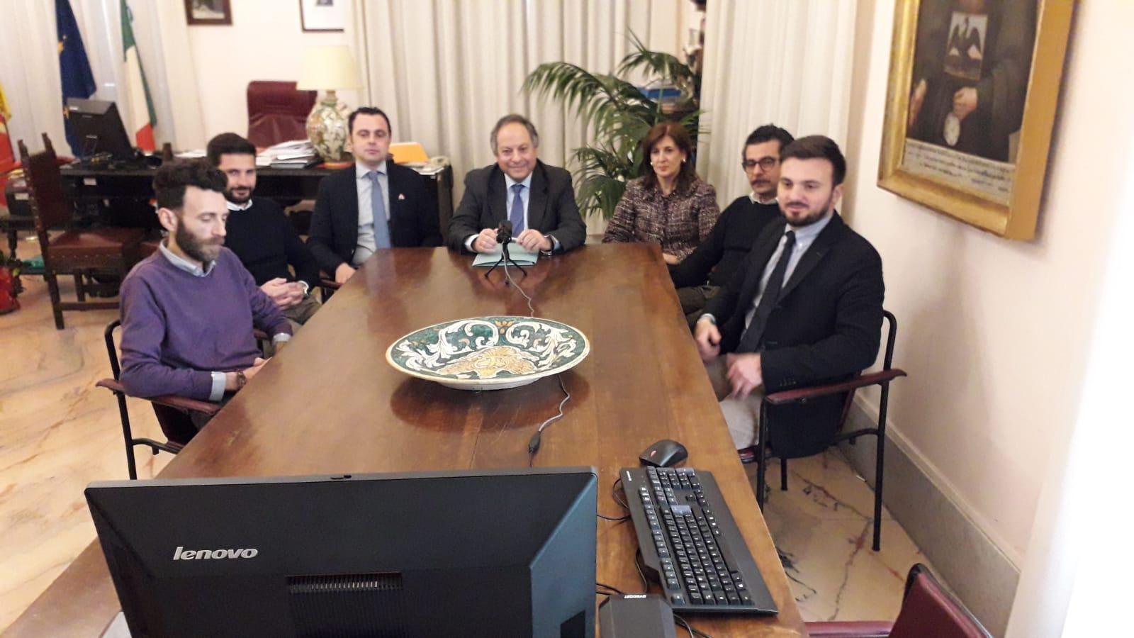 Caltagirone, arriva la liquidità per pagare stipendi e servizi