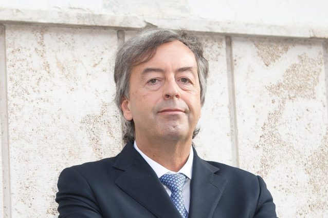 Coronavirus, Burioni spiega perché non è una febbriciattola