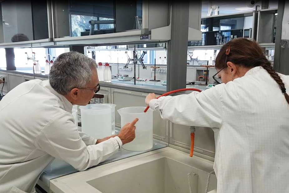 Coronavirus, l’Università di Catania distribuisce gel antibatterico