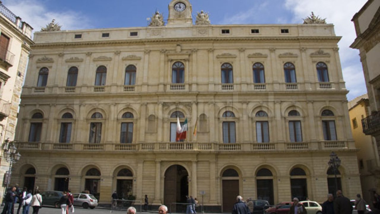 Coronavirus, al Comune di Caltagirone attivi smartworking e lavoro intelligente