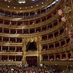 Palermo non volta le spalle al Teatro Massimo