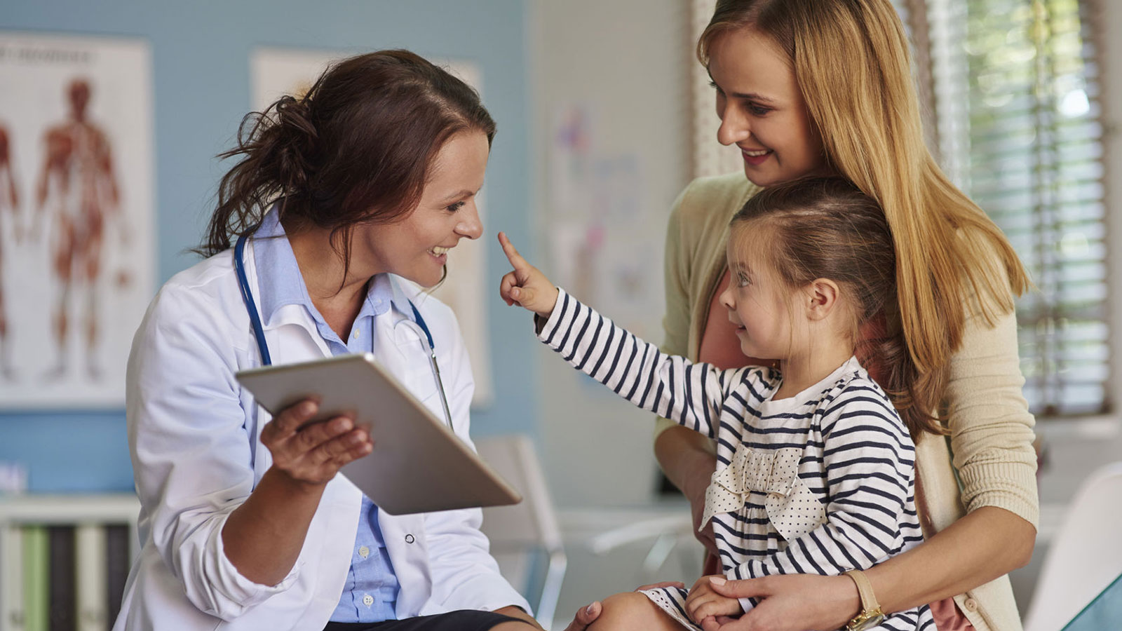 Coronavirus, i consigli dei pediatri ai genitori