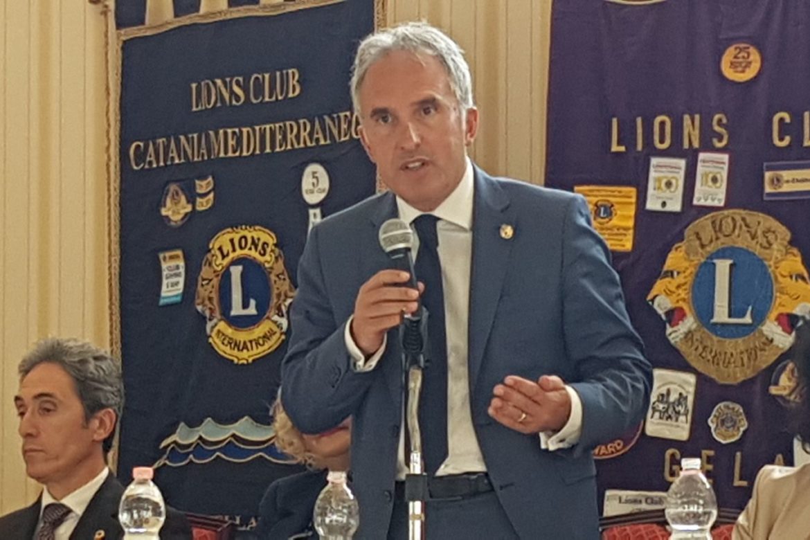 Lions siciliani donano 70 mila euro alla Protezione civile della Regione