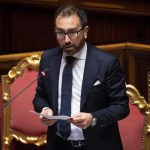 Coronavirus, Bonafede parla dei contagiati nelle carceri