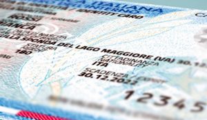 Carta d’identità, gli over 70 non dovranno rinnovarla col decreto semplificazioni