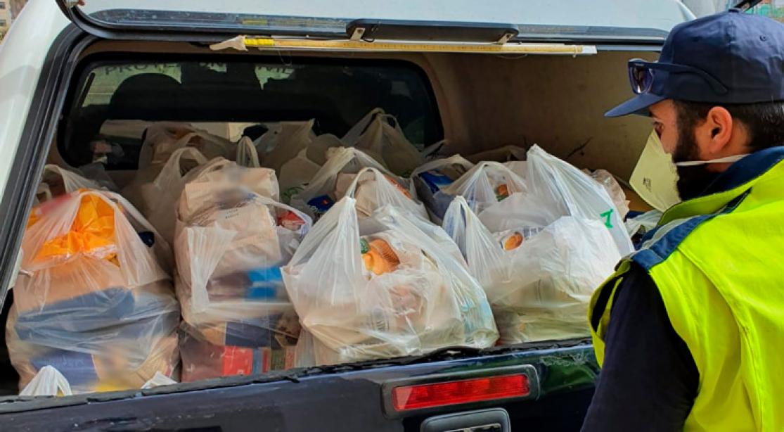 Coronavirus, aiuti, “per il cibo ci ringraziano piangendo”