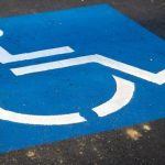 In arrivo multe raddoppiate per chi occupa parcheggi riservati