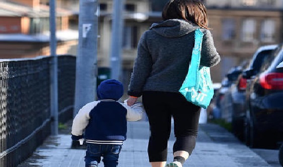 Sicilia zona rossa, sì alle visite a figli e genitori