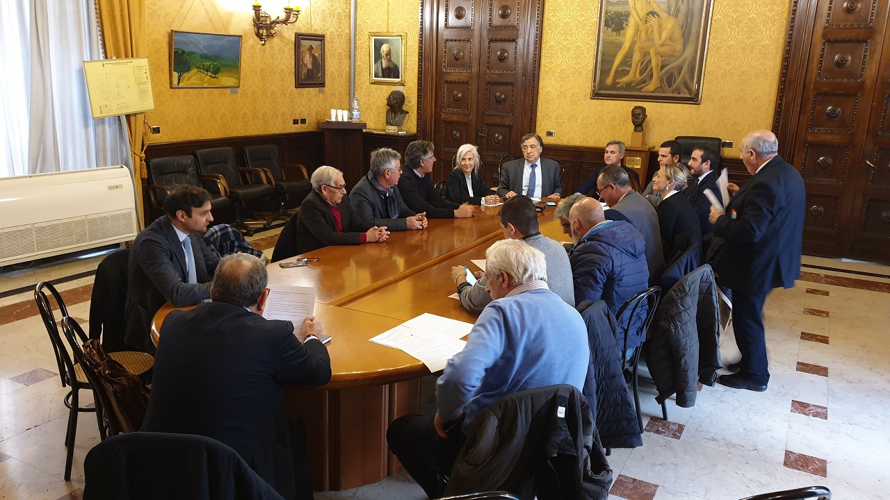 Istituzioni e commissari straordinari della Blutec a confronto