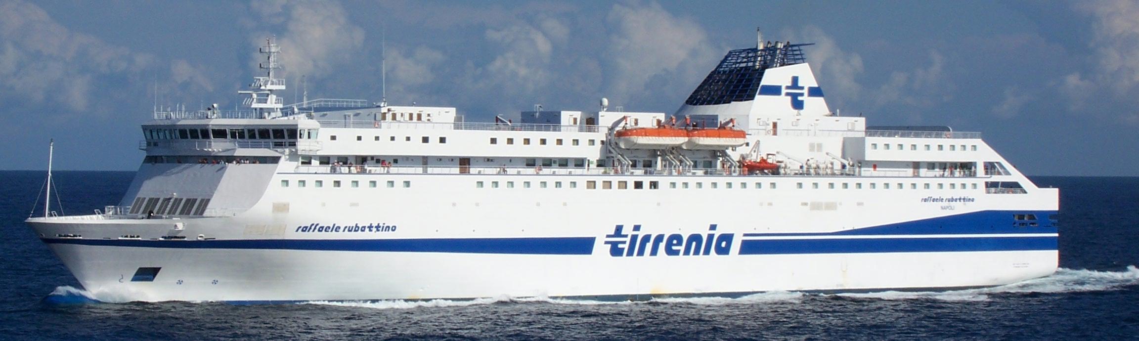 Tirrenia, c’è l’accordo, ripartono i traghetti