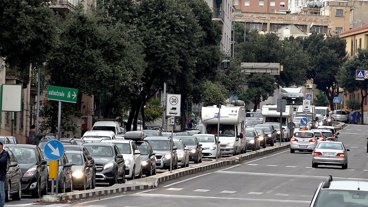 Coronavirus, “Così lo Stato ha infettato la Sicilia”. Musumeci furioso, ma il Viminale lo smentisce