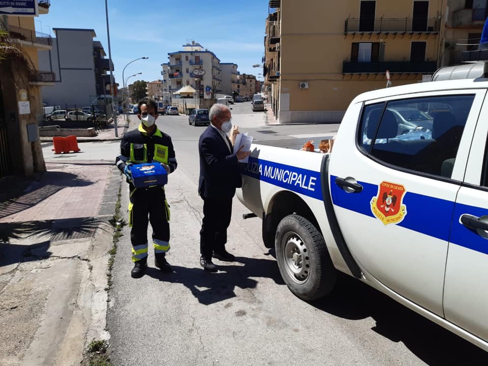 Licata, mascherine per vigili e Protezione civile Licata, mascherine per vigili e Protezione civile