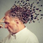 Coronavirus, 10 consigli per supportare  le persone con demenza restando a casa