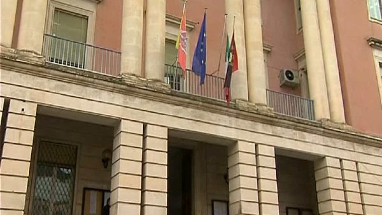 Bronte, appello del Comune alla Regione, vanno rimodulate le risorse per i poveri