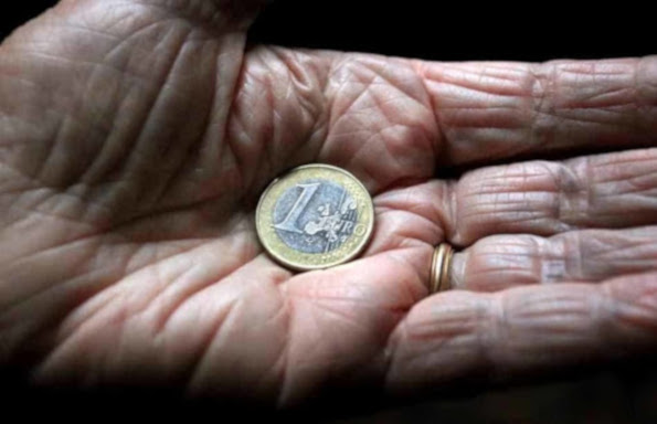 Coronavirus, al Sud metà delle famiglie in gravi ristrettezze Coronavirus, al Sud metà delle famiglie in gravi ristrettezze