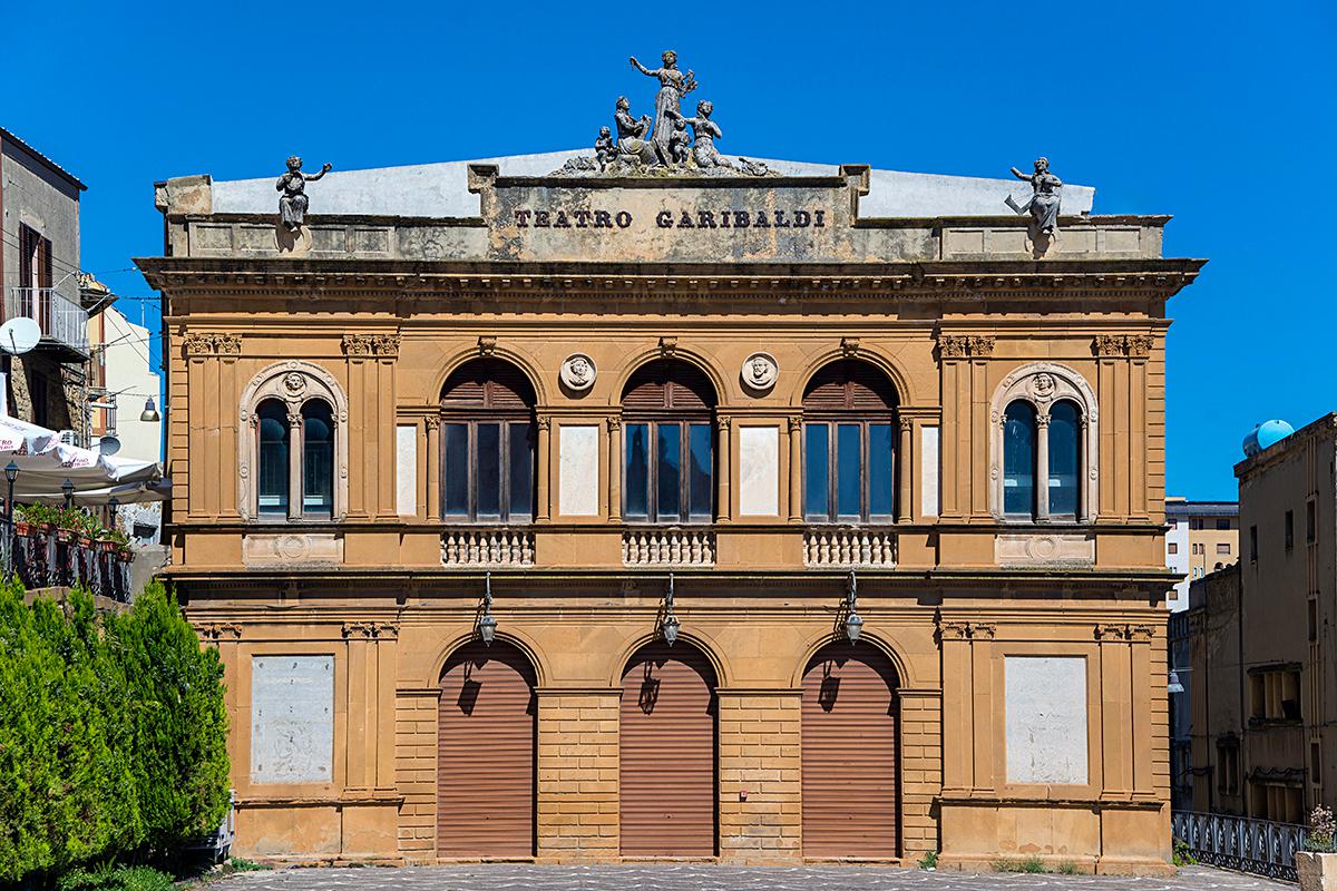 Piazza Armerina, la cultura riparte dal Teatro Garibaldi