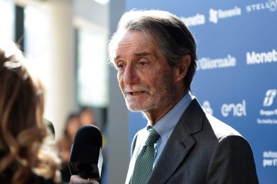 Coronavirus, “la Regione Lombardia distorce i dati”