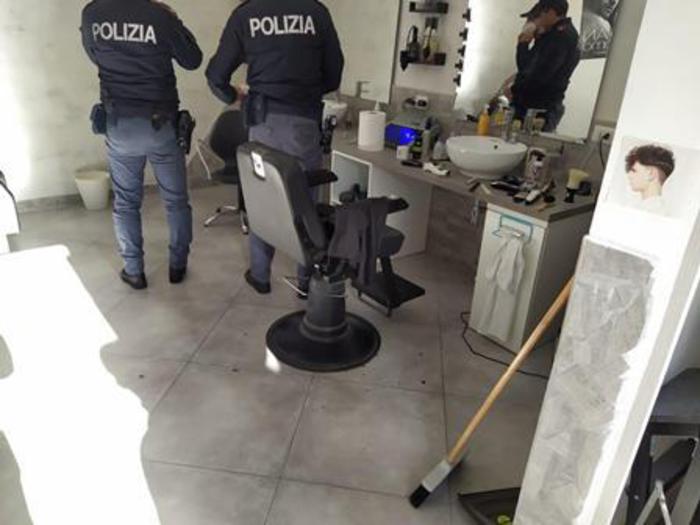 Coronavirus, denunciato barbiere abusivo e recidivo