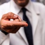 Coronavirus, primi risultati promettenti per il “vaccino su cerotto”