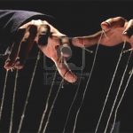 Facciamoli pensare ad altro