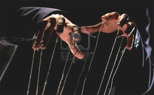 Facciamoli pensare ad altro