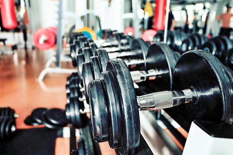 Cocaina e sostanze dopanti in palestra: arrestato 44enne